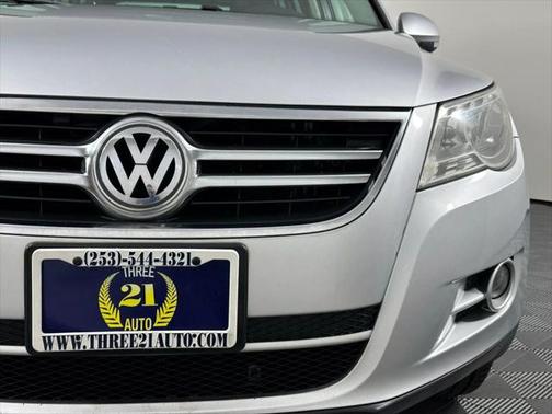 2011 Volkswagen Tiguan SE
