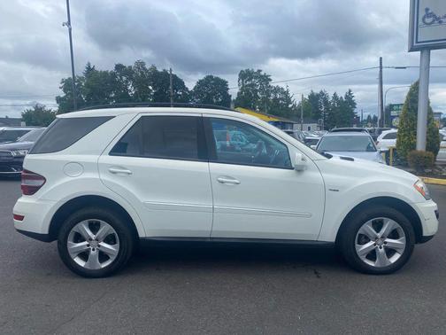 2009 Mercedes-Benz M-Class 4MATIC