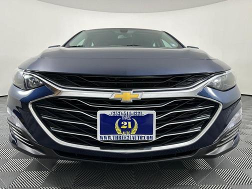 Blue 2022 Chevrolet Malibu FWD LT