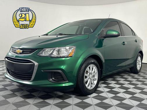 Ivy Metallic 2018 Chevrolet Sonic LT
