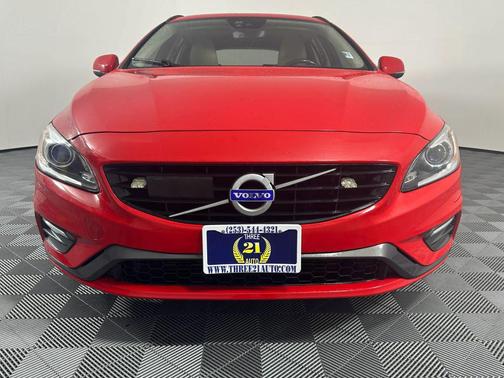 2018 Volvo V60 T5 Dynamic
