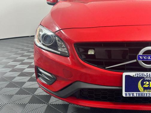 2018 Volvo V60 T5 Dynamic