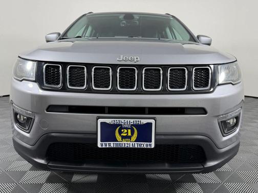 Billet Silver Metallic Clearcoat 2018 Jeep Compass Latitude