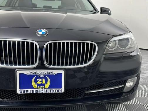 2013 BMW 528 528i Sedan 4D