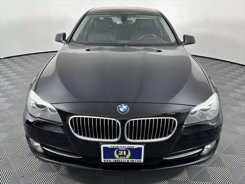 2013 BMW 528 528i Sedan 4D