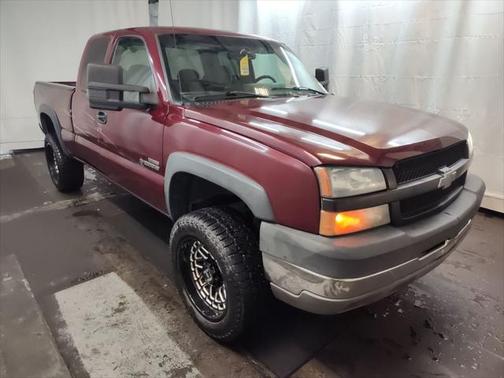 2004 Chevrolet Silverado 2500 LS H/D Extended Cab