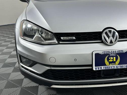 2017 Volkswagen Golf Alltrack TSI SE