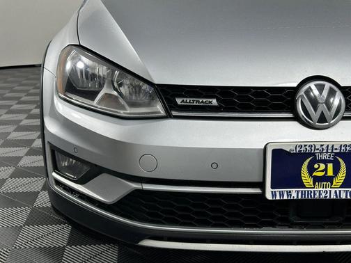 2017 Volkswagen Golf Alltrack TSI SE