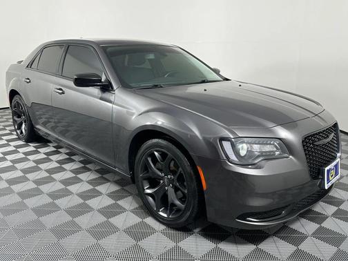 Gloss Black 2021 Chrysler 300 Touring