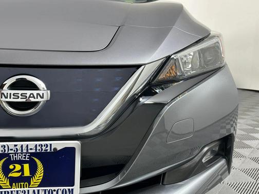 Grey 2021 Nissan Leaf SV 40 kWh