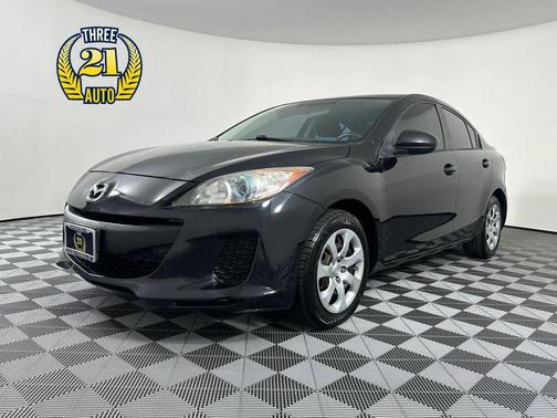 2013 Mazda Mazda3 i Sport