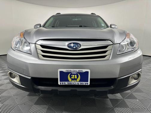 2010 Subaru Outback 2.5 i Premium