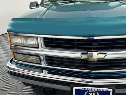 Green 1996 Chevrolet 2500 Fleetside