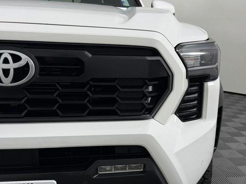 Ice Cap 2024 Toyota Tacoma TRD Off Road