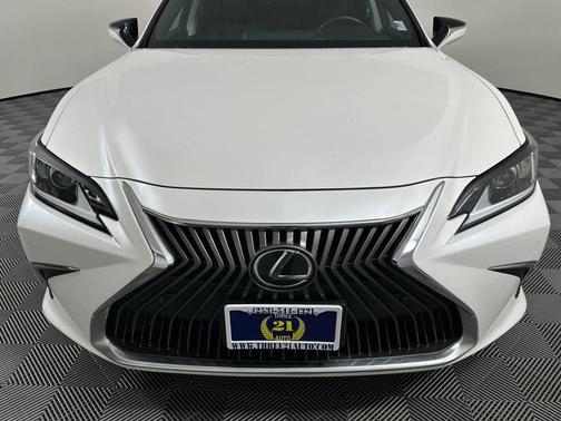 Eminent White Pearl 2019 Lexus ES 350 Base
