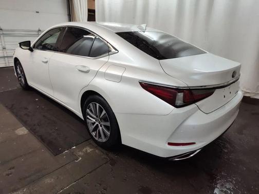 2019 Lexus ES 350 Base
