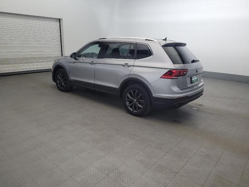 Pyrite Silver Metallic 2022 Volkswagen Tiguan 2.0T SE 4MOTION