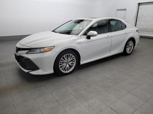 2018 Toyota Camry Hybrid XLE