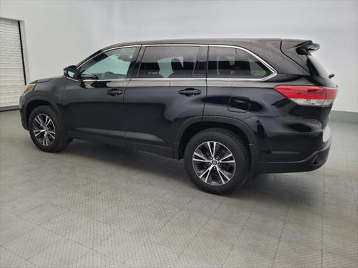 2019 Toyota Highlander LE