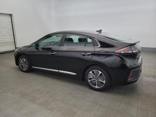 2021 Hyundai IONIQ Plug-In Hybrid Limited