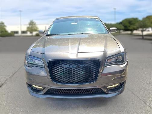 2022 Chrysler 300 Touring