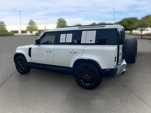 2024 Land Rover Defender 110 P300