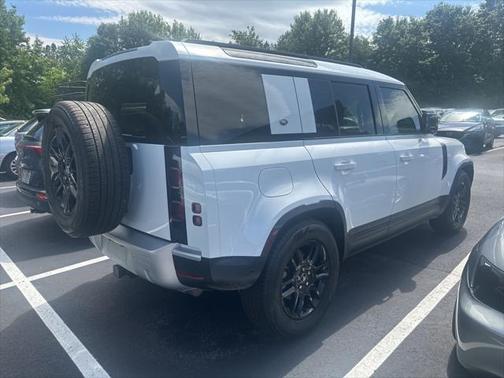 2024 Land Rover Defender 110 P300