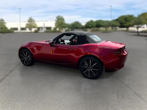 2025 Mazda MX-5 Miata Grand Touring
