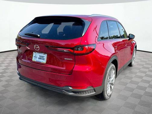 Soul Red Crystal Metallic 2026 Mazda CX-90 3.3 Turbo Preferred