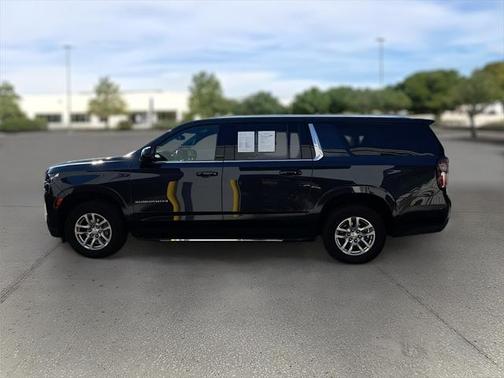 2023 Chevrolet Suburban LT