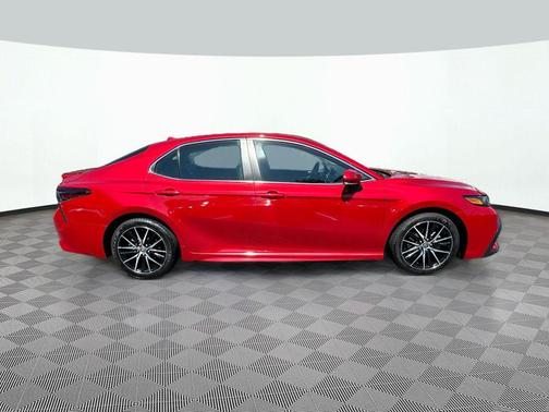 Supersonic Red 2023 Toyota Camry SE