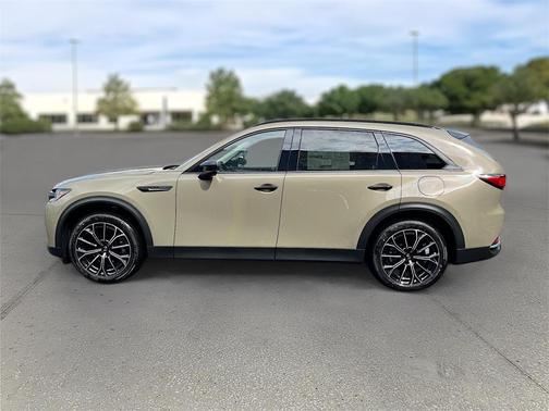 2025 Mazda CX-70 PHEV Premium Package