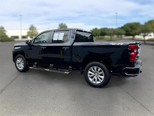 2022 Chevrolet Silverado 1500 Custom