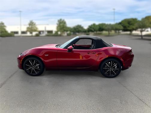 2025 Mazda MX-5 Miata Grand Touring