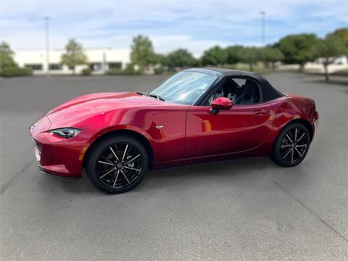 2025 Mazda MX-5 Miata Grand Touring