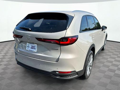 Platinum Quartz 2026 Mazda CX-90 3.3 Turbo Preferred