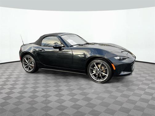 2022 Mazda MX-5 Miata Grand Touring