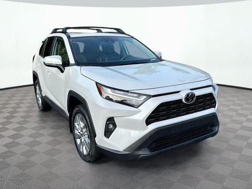 Wind Chill Pearl 2024 Toyota RAV4 XLE Premium