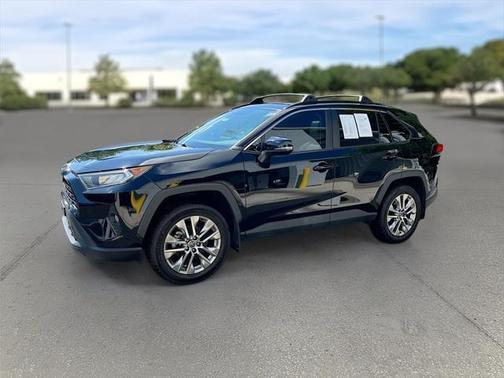 2021 Toyota RAV4 XLE Premium