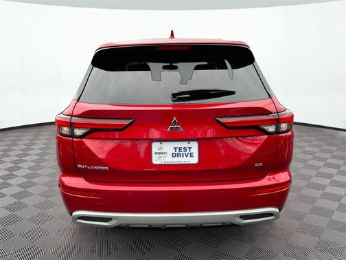 2023 Mitsubishi Outlander SE 2.5 2WD