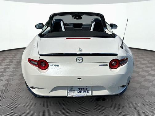 Snowflake White Pearl Mica 2026 Mazda MX-5 Miata Club