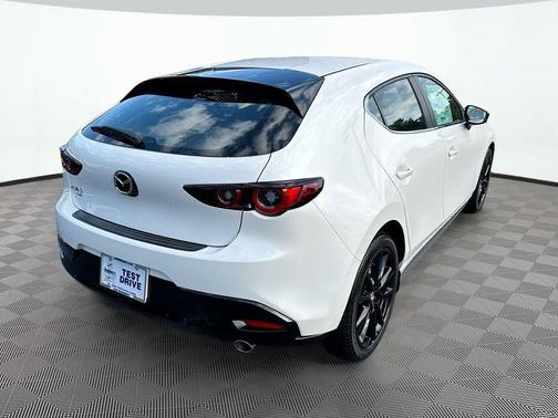 Snowflake White Pearl Mica 2026 Mazda Mazda3 AWD