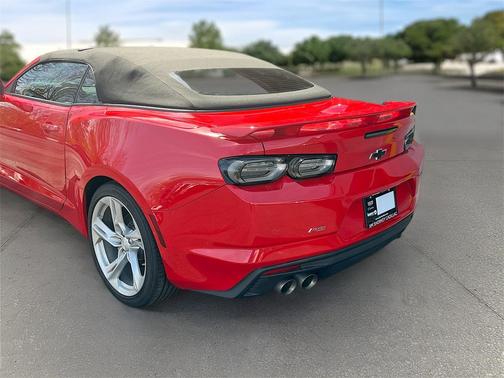 2022 Chevrolet Camaro RWD Convertible LT1