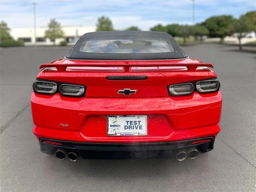 2022 Chevrolet Camaro RWD Convertible LT1