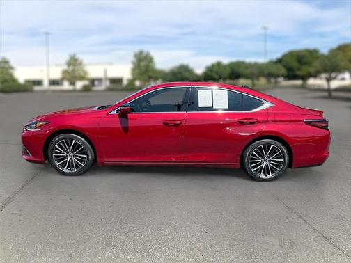 2022 Lexus ES 350 Base