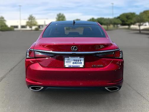 2022 Lexus ES 350 Base