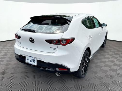 Snowflake White Pearl Mica 2026 Mazda Mazda3 2.5 Turbo AWD