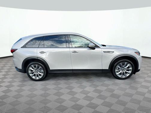 Platinum Quartz 2026 Mazda CX-90 3.3 Turbo Preferred
