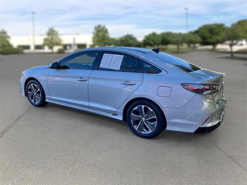 2019 Hyundai SONATA Hybrid Limited
