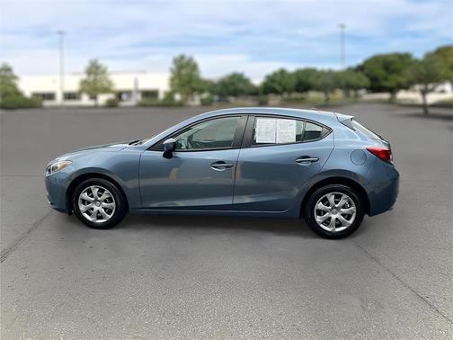 2015 Mazda Mazda3 i Sport